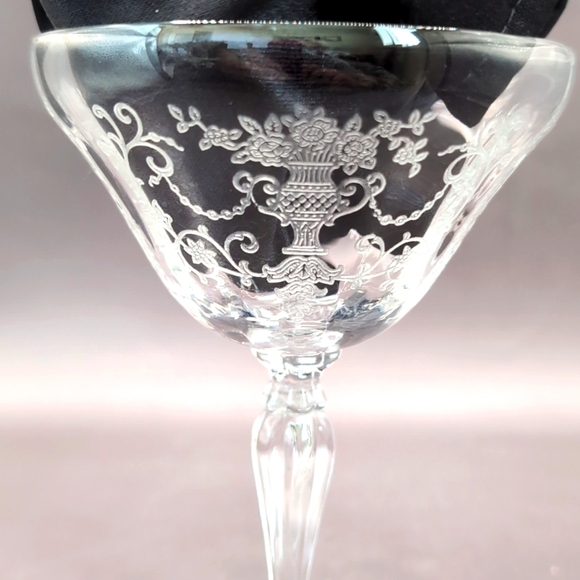 Six 6 Vintage Fostoria Florentine Etched Crystal Champagne Sherbet Glasses 5.5" - Picture 2 of 6